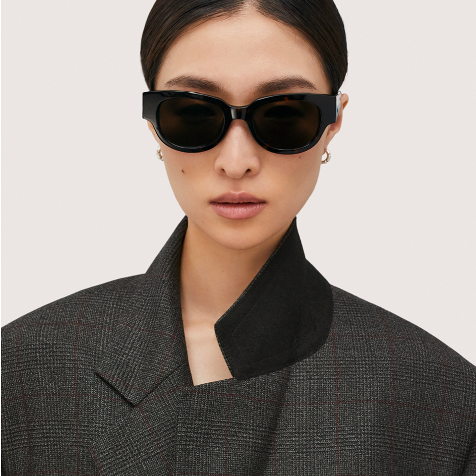 Homepage Kering Eyewear